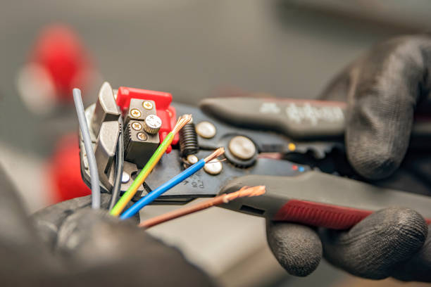 Best Industrial Electrical Services  in Reedsburg, WI